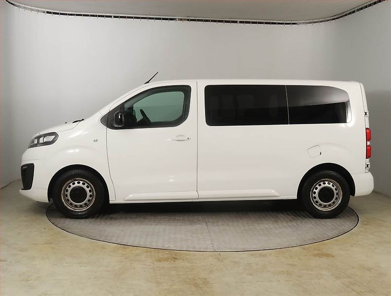 Opel Vivaro (2022) 2.0 CDTI, Bus, 8Míst, ČR, DPH - fotka 3 z 20