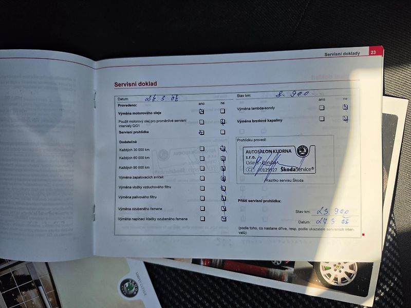 Škoda Fabia 1.2 12V HTP 47kw TZ - fotka 21 z 37