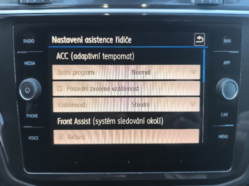 Volkswagen Tiguan 1.5 TSi DSG MaratonEdition - fotka 18 z 25