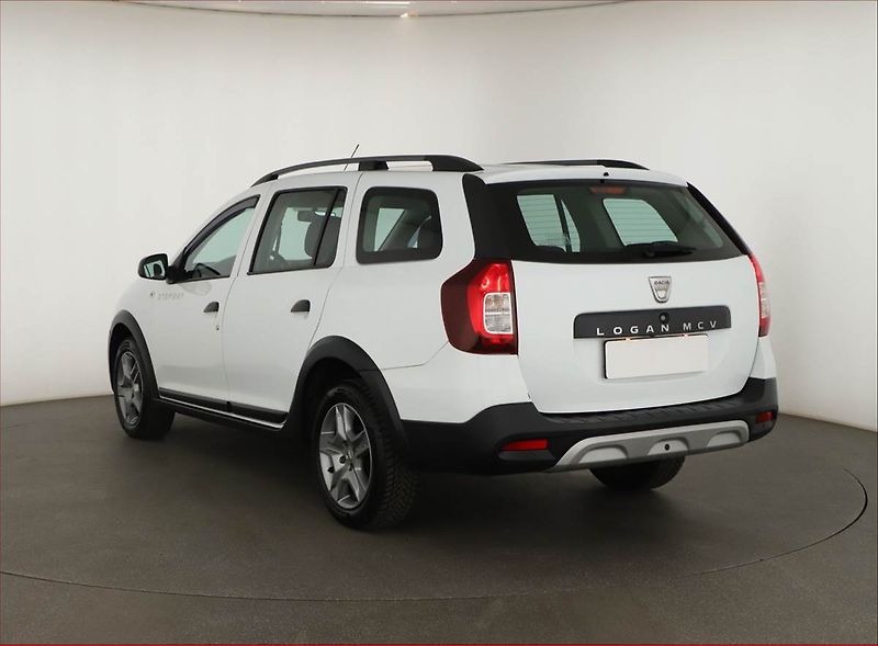 Dacia Logan (2018) 0.9 TCe, ČR,1.maj, Navi - fotka 4 z 15