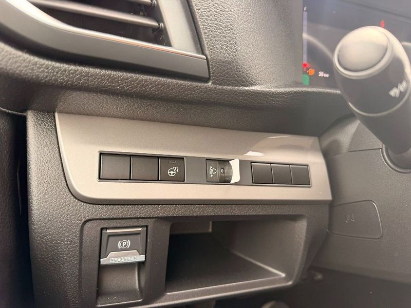 Fiat Scudo Ulysse Icon 2.2 MTJ 180k 8AT L - fotka 9 z 20