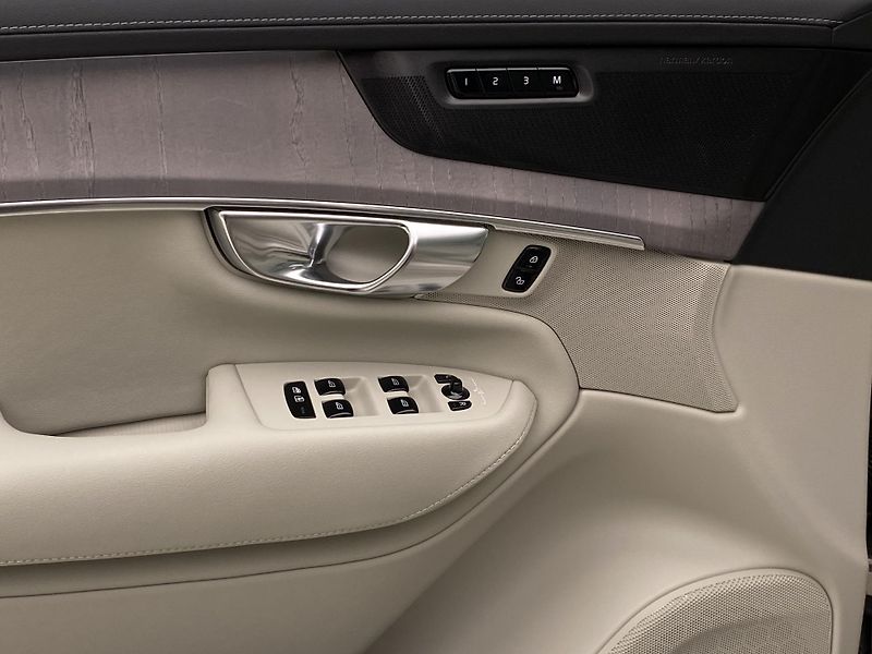 Volvo XC90 (2026) T8 AWD Plug-in BRIGHT PLUS 7m - fotka 31 z 71