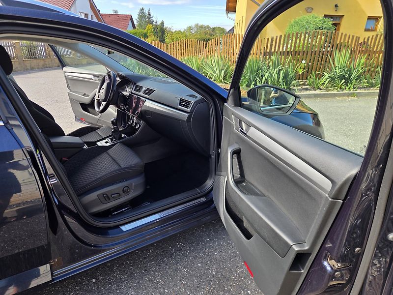 Škoda Superb (2018) Škoda Superb III Combi 1.5 TSI - fotka 9 z 13