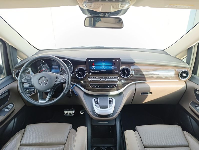 Mercedes-Benz Třídy V 300d AMG 4M ČR 1.MAJ DPH - fotka 24 z 36