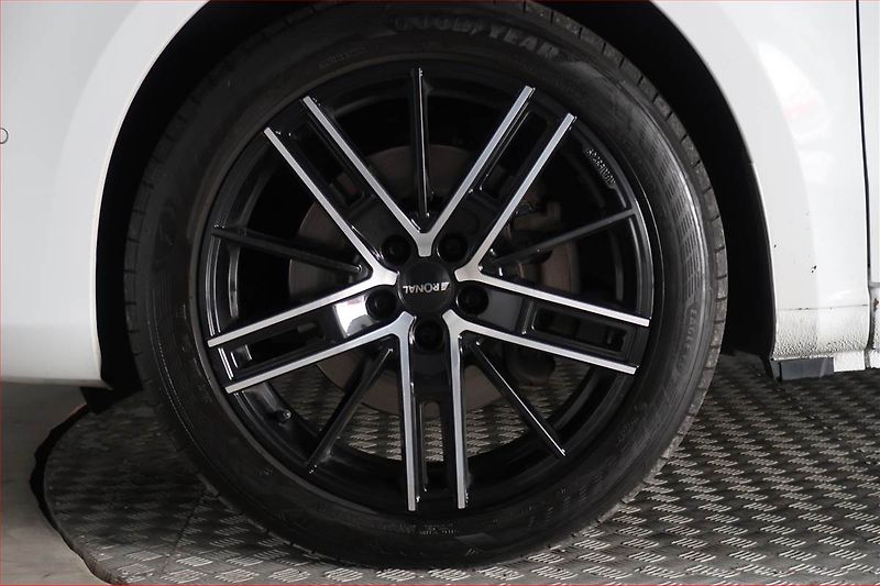 Mercedes-Benz Třídy V (2020) 300 d, ČR, DPH - fotka 15 z 22