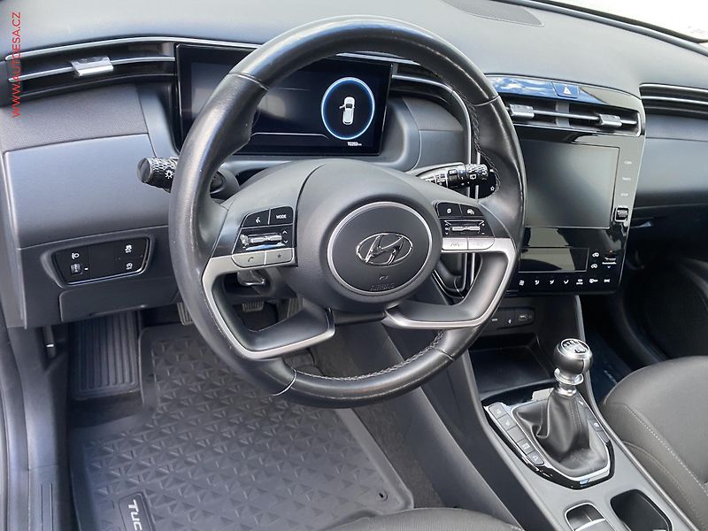Hyundai Tucson (2022) 1.6 T-GDi, 2.maj,ČR, Smart - fotka 12 z 19
