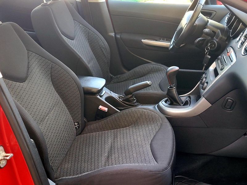 Peugeot 308 SW *KLIMA,SERV.KNÍŽKA,7míst  - fotka 19 z 34