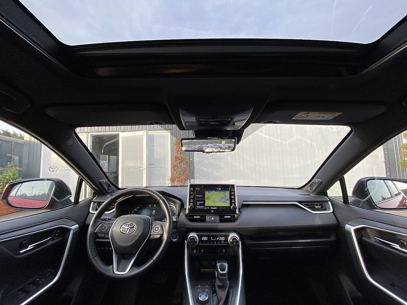 Toyota RAV4 2.5Plug-in, ČR, Selection, 4x4 - fotka 12 z 30
