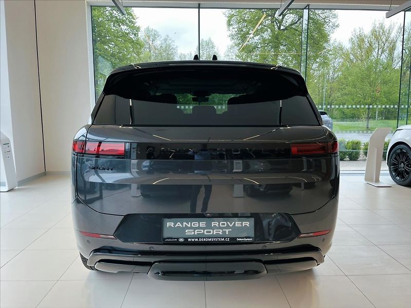 Land Rover Range Rover Sport 3,0 Dynamic HSE D300 AWD - fotka 6 z 11