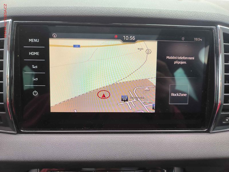 Škoda Karoq (2018) 1.5 TSi, Style, LED, panor - fotka 11 z 24