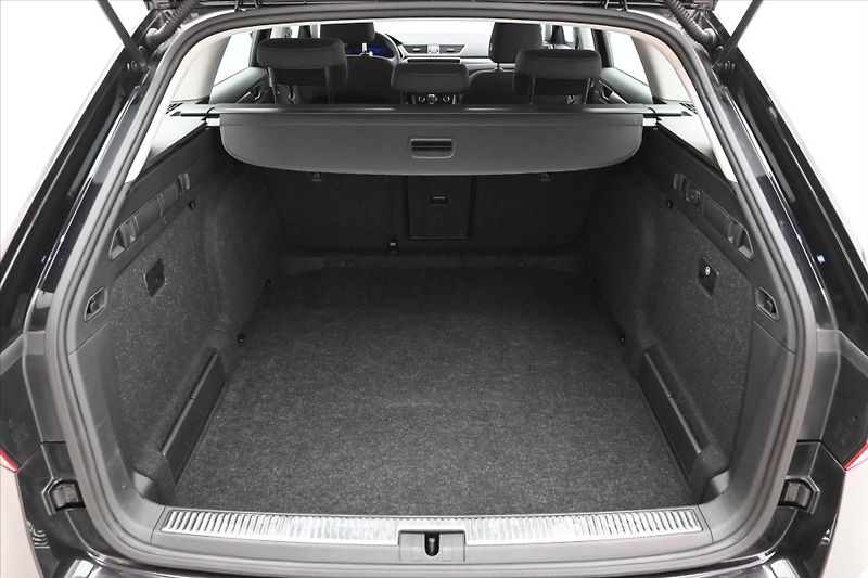 Škoda Superb 2,0 TDI 110kW DSG Style Záruka - fotka 9 z 24