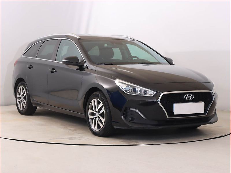 Hyundai i30 (2020) 1.6 CRDi, Tempomat - fotografie inzerátu