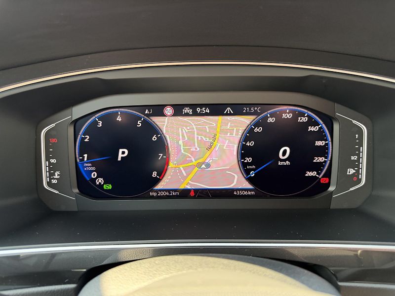 Volkswagen Tiguan R-Line 2,0 TSi/180kW 4x4 DSG - fotka 109 z 114