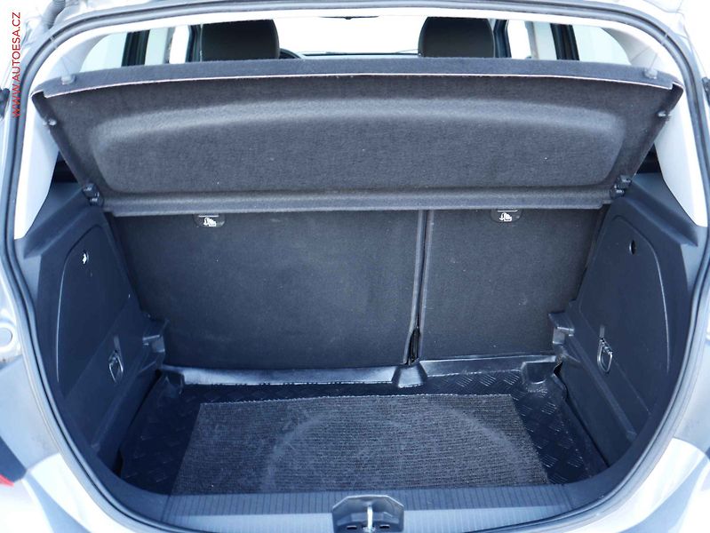 Opel Corsa (2016) 1.4 Turbo, AC, temp - fotka 7 z 16