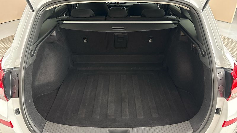Hyundai i30 1.0 T-GDI Smart Kombi - fotka 17 z 28