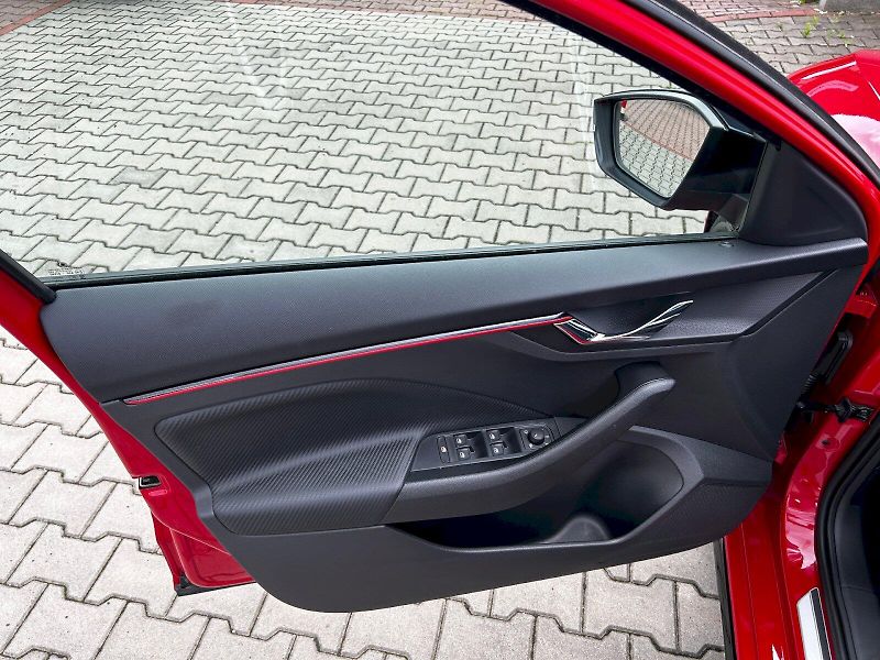 Škoda Scala (2025) 1.5 TSI 110kW DSG Monte Carlo - fotka 22 z 35