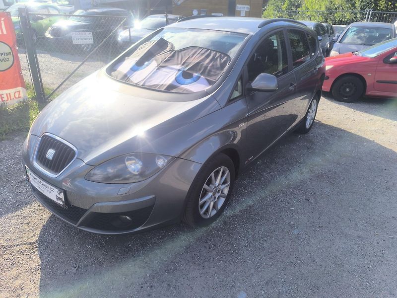Seat Altea 2.0TDI 4X4 103KW,KRÁSNÁ,165TKM - fotka 3 z 25