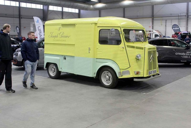 Autosalon Kola 2023 v Lysé v pátek 3. listopadu.