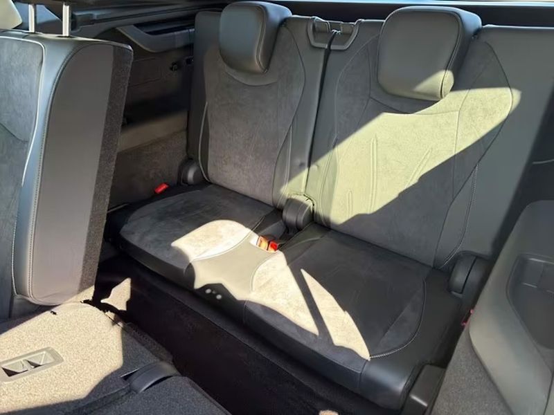 Volkswagen Tayron TDI Elegance 7 míst HuD 360 Ta - fotka 9 z 14