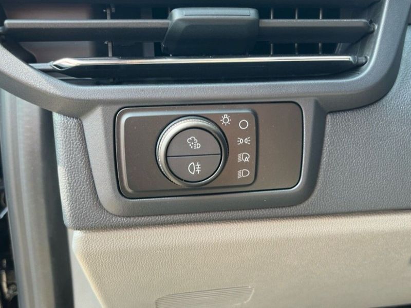 Ford Tourneo Custom 2.0D,125KW, CZ, DPH,1. MAJ - fotka 19 z 35