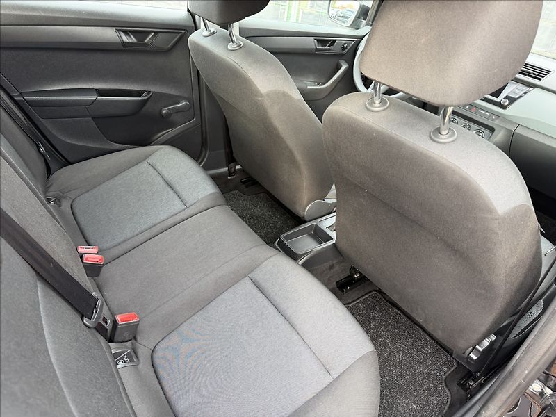 Škoda Fabia III 1.0 TSI Active - fotka 15 z 16