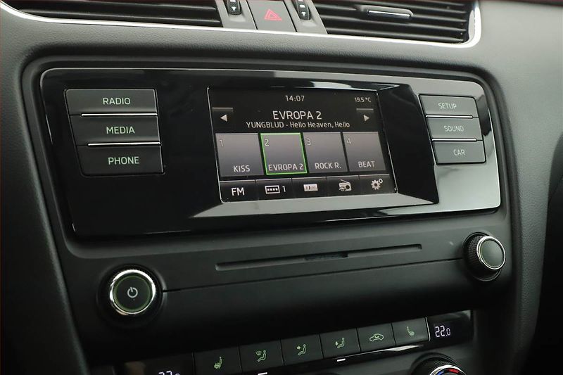 Škoda Octavia (2015) Ambition 2.0 TDI, ČR,1.maj - fotka 14 z 17