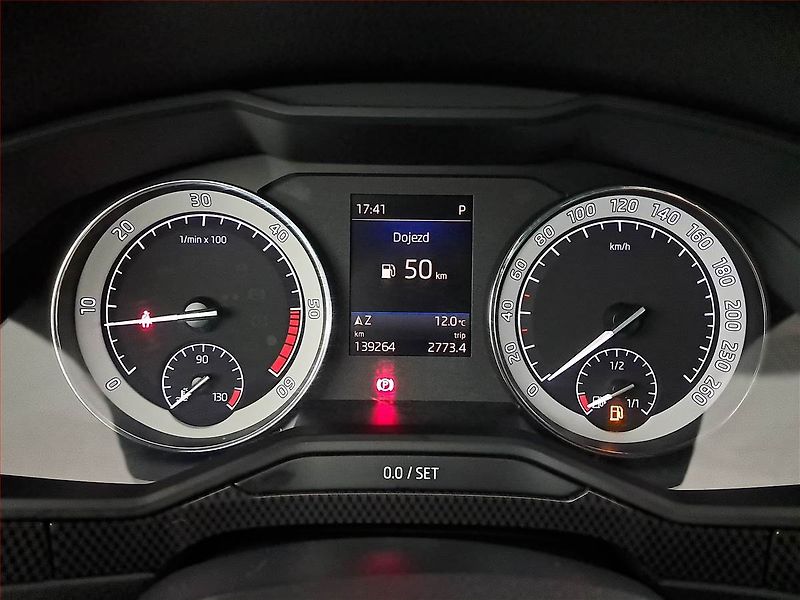 Škoda Superb (2018) Sportline 2.0 TDI - fotka 11 z 25