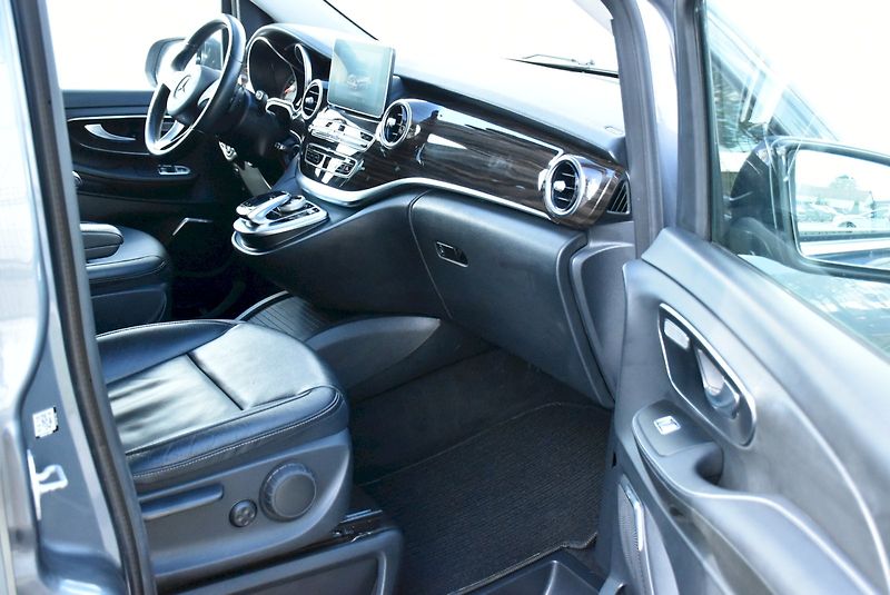 Mercedes-Benz Třídy V (2017) V220d Avantgarde - fotka 22 z 29