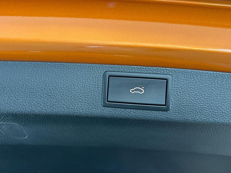 Škoda Karoq Style Exclusive 4x4 DSG - fotka 29 z 30