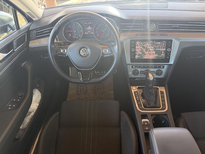 Volkswagen Passat 140kW 4Motion DSG Alltrack - fotka 10 z 31