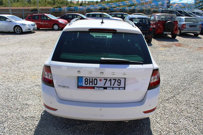 Škoda Fabia (2022) 1,0Tsi KLIMA TEMPOMAT EL.OKNA  - fotka 6 z 16