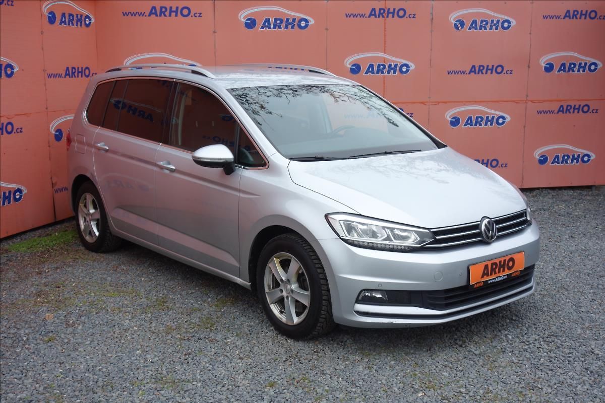 Volkswagen Touran 2,0 TDi 110KW,ČR,SERV.KN.,DSG.