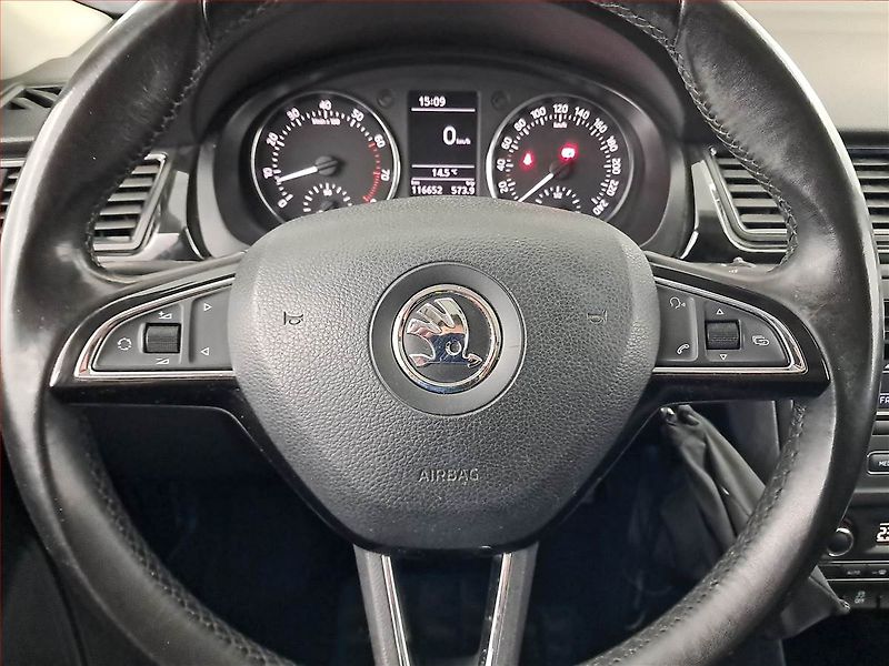 Škoda Rapid (2014) Spaceback 1.2 TSI, Serv.kniha - fotka 16 z 16