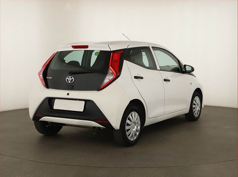 Toyota Aygo (2021) 1.0 VVT-i, LPG - fotka 5 z 12