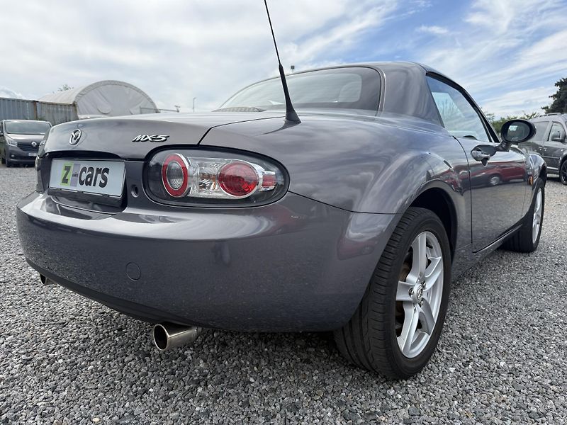 Mazda MX-5 1.8  93kW Roadster 123tkm - fotka 4 z 15