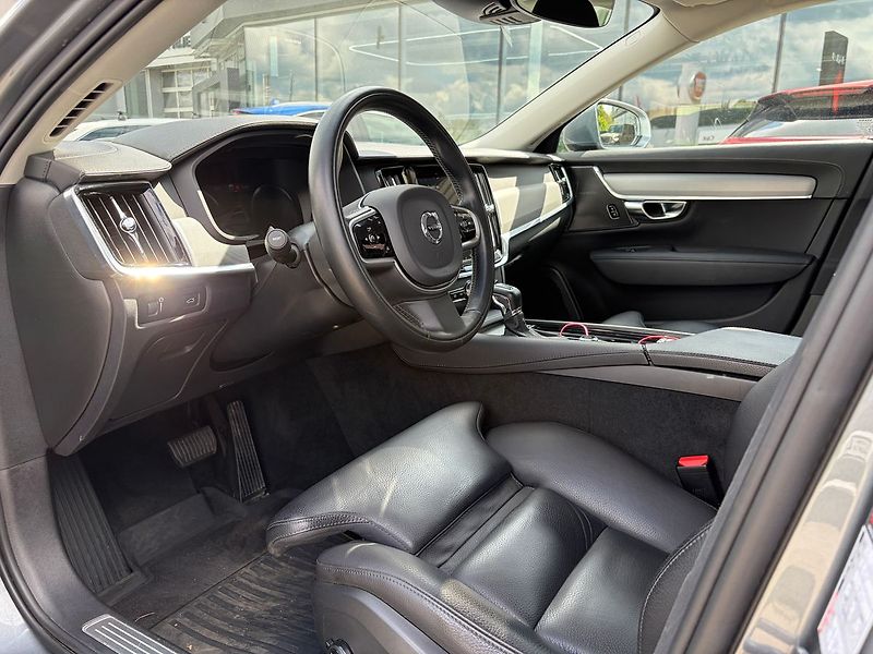 Volvo V90 2.0 D4 INCRIPTION 140kW AT - fotka 5 z 11