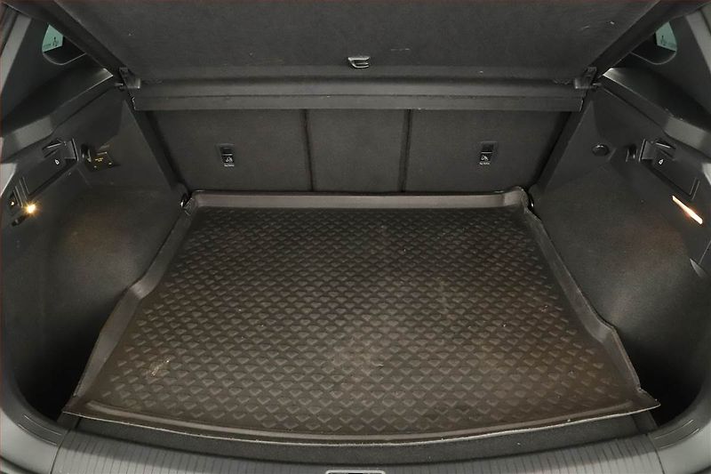 Volkswagen Tiguan (2021) R-Line R 2.0 TSI - fotka 18 z 19