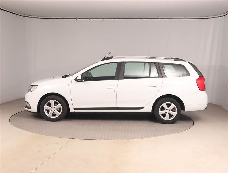 Dacia Logan (2019) 1.0 SCe, Navi, Tempomat - fotka 3 z 15
