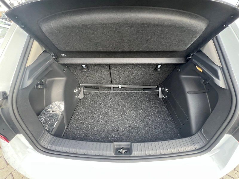 Škoda Fabia (2024) Top Selection 1.0TSi 85kW 7°DS - fotka 15 z 30