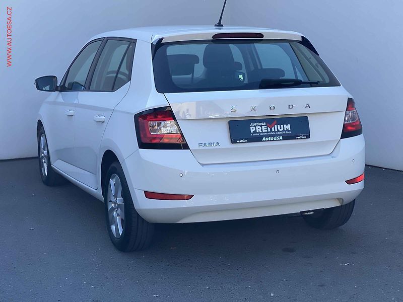 Škoda Fabia (2021) 1.0 TSi, 2.maj,ČR, Ambition - fotka 6 z 19
