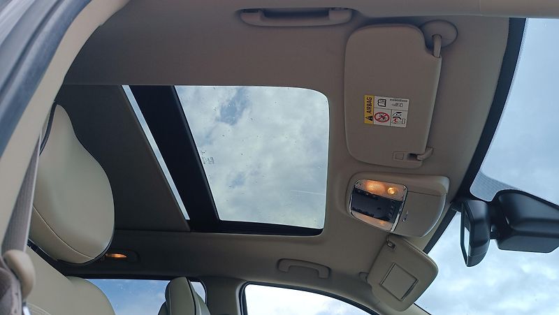Jeep Grand Cherokee 3,0d Overland Nové v ČR - fotka 14 z 52