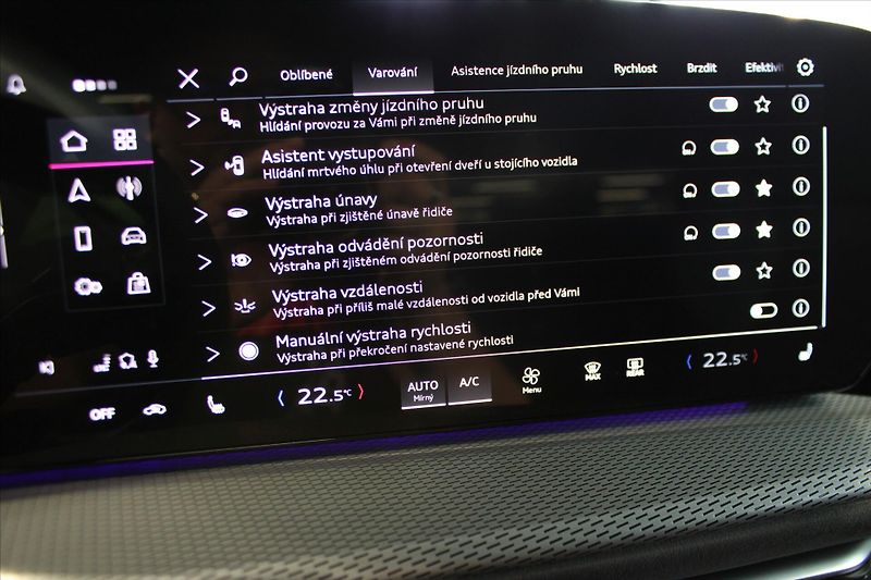 Audi Q5 TFSI quattro 150 kW S Line Tec - fotka 25 z 40