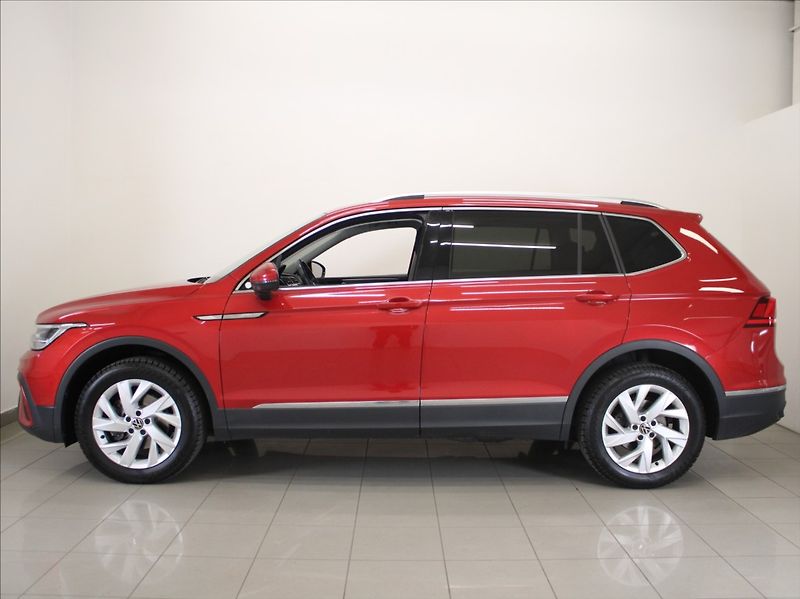 Volkswagen Tiguan Allspace 1,5 TSi 110kW DSG Life 1.maj. - fotka 5 z 23