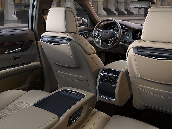 Cadillac CT6.