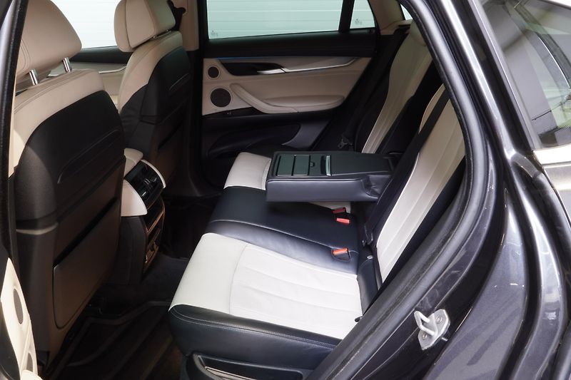 BMW X6 Xdrive30d,ČR,HUD,360,dověry - fotka 20 z 37
