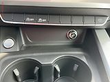 Audi A4 (2017) 2.0TDi, ČR, AC, výhřev sed. - náhled 17