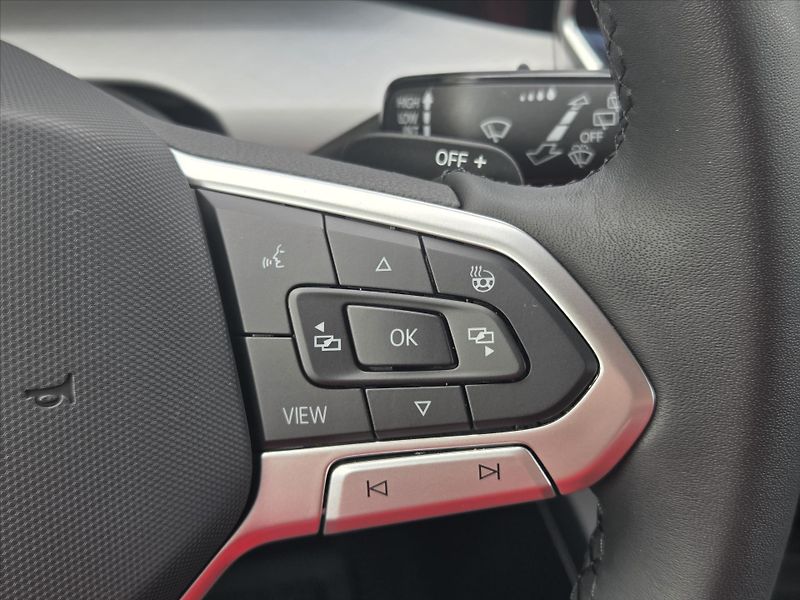 Volkswagen Golf 1,5 eTSi 110kW DSG Záruka2028 - fotka 16 z 22