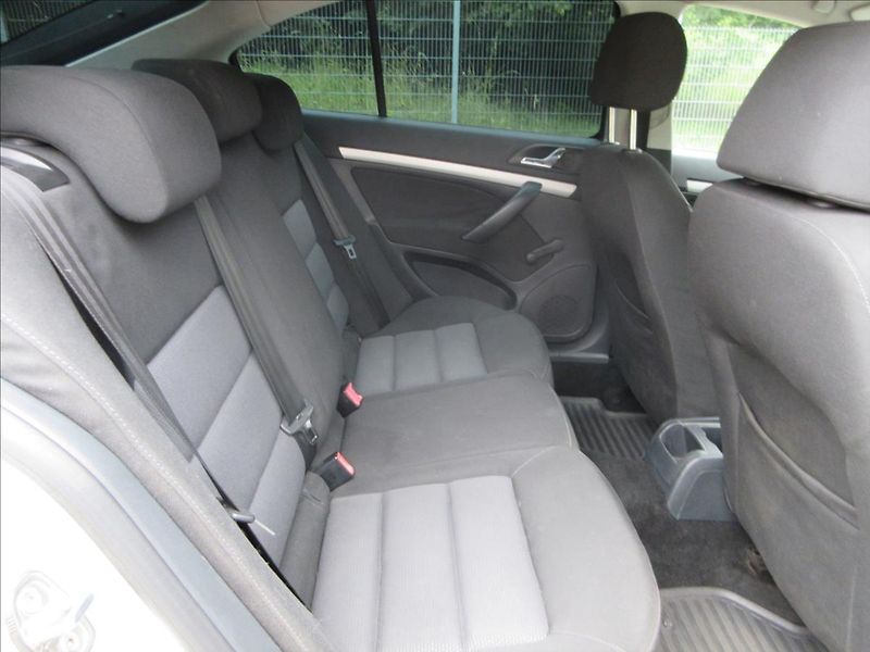 Škoda Octavia 1,9 TDi 77Kw, Klima, Nové v ČR - fotka 16 z 26