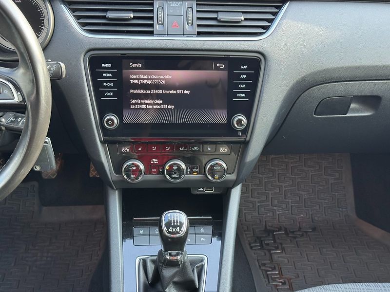 Škoda Octavia (2018) Style 2.0 TDI 4x4 110kW - fotka 20 z 35