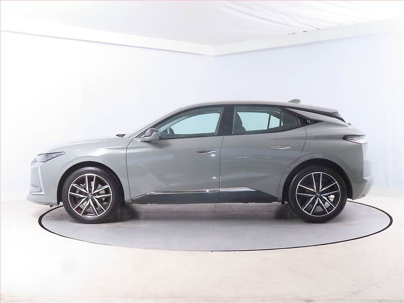 DS Automobiles DS4 (2022) Performance Line 1.6 PureTech - fotka 3 z 14